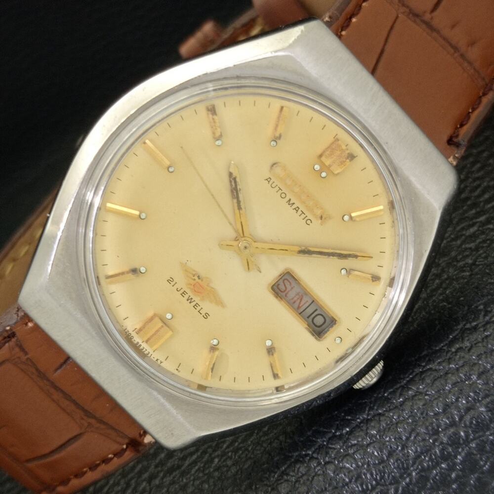 Vintage 1974 Citizen Automatic Mens Silver Watch W/daydate & Gold accents